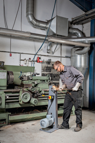 Ленточно-шлифовальный станок GRIT GKS 75 (79050200232)